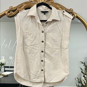 Banana Republic Sleeveless Beige Button-Up Women's Top